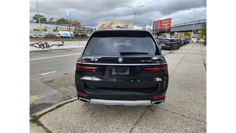 2025 Bmw X7 xDrive40i photo 3