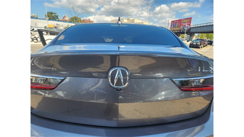 2019 Acura ILX Premium photo 8