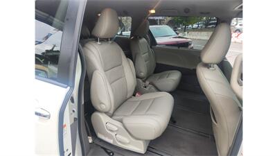 2016 Toyota Sienna XLE 7-Passenger  AWD - Photo 21 - Elmhurst, NY 11373