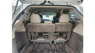 2016 Toyota Sienna XLE 7-Passenger  AWD - Photo 7 - Elmhurst, NY 11373