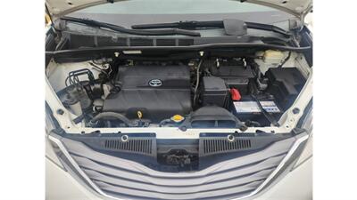 2016 Toyota Sienna XLE 7-Passenger  AWD - Photo 19 - Elmhurst, NY 11373