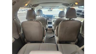 2016 Toyota Sienna XLE 7-Passenger  AWD - Photo 8 - Elmhurst, NY 11373