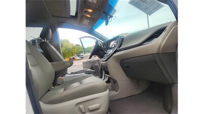 2016 Toyota Sienna XLE 7-Passenger  AWD - Photo 11 - Elmhurst, NY 11373