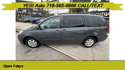 2009 Toyota Sienna CE 7-Passenger Van