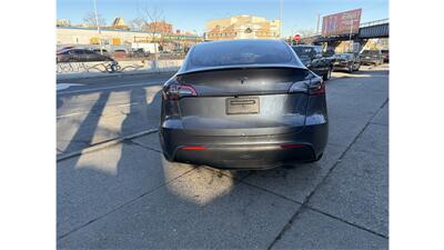 2022 Tesla Model Y Performance   - Photo 4 - Elmhurst, NY 11373