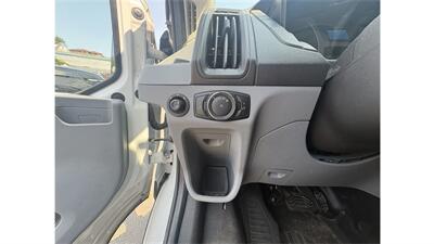2018 Ford Transit 350 XL - Photo 17 - Elmhurst, NY 11373