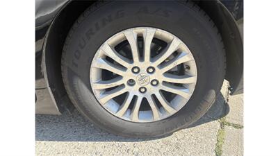 2015 Toyota Sienna XLE 8-Passenger - Photo 18 - Elmhurst, NY 11373