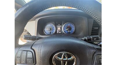 2015 Toyota Sienna XLE 8-Passenger - Photo 7 - Elmhurst, NY 11373