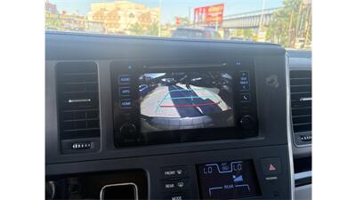 2015 Toyota Sienna XLE 8-Passenger - Photo 20 - Elmhurst, NY 11373
