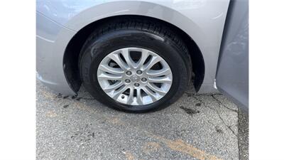2017 Toyota Sienna XLE 8-Passenger   - Photo 36 - Elmhurst, NY 11373