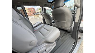 2017 Toyota Sienna XLE 8-Passenger   - Photo 29 - Elmhurst, NY 11373
