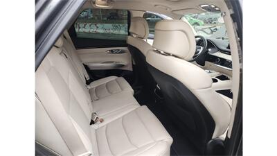 2022 Genesis GV70 2.5T Standard   - Photo 12 - Elmhurst, NY 11373