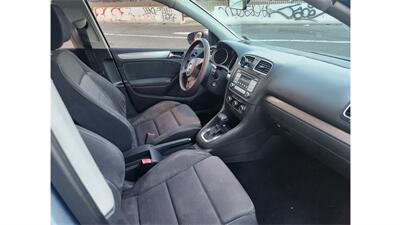 2010 Volkswagen Golf 2.5L - Photo 12 - Elmhurst, NY 11373