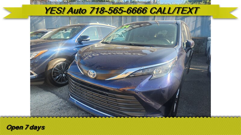 2024 Toyota Sienna XLE 7-Passenger  