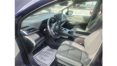 2024 Toyota Sienna XLE 7-Passenger   - Photo 28 - Elmhurst, NY 11373