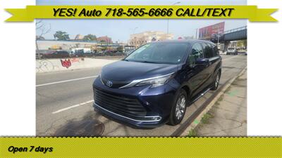 2024 Toyota Sienna XLE 7-Passenger   - Photo 1 - Elmhurst, NY 11373