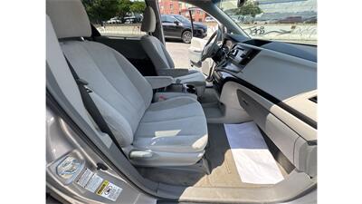 2013 Toyota Sienna LE 7-Passenger - Photo 27 - Elmhurst, NY 11373