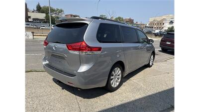 2013 Toyota Sienna LE 7-Passenger - Photo 4 - Elmhurst, NY 11373