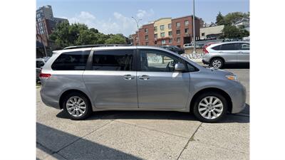 2013 Toyota Sienna LE 7-Passenger - Photo 3 - Elmhurst, NY 11373