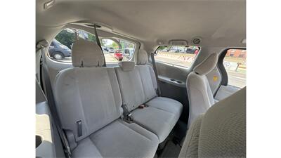 2013 Toyota Sienna LE 7-Passenger - Photo 25 - Elmhurst, NY 11373