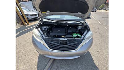 2013 Toyota Sienna LE 7-Passenger - Photo 30 - Elmhurst, NY 11373