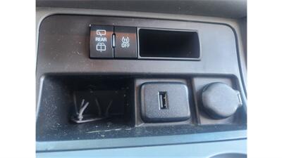 2015 Chevrolet Traverse LS  7 seats - Photo 11 - Elmhurst, NY 11373