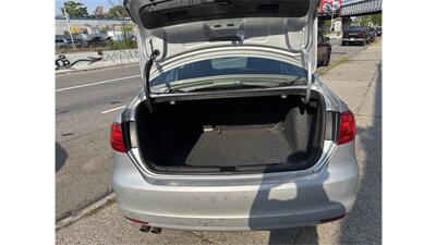 2012 Volkswagen Jetta SE PZEV   - Photo 10 - Elmhurst, NY 11373