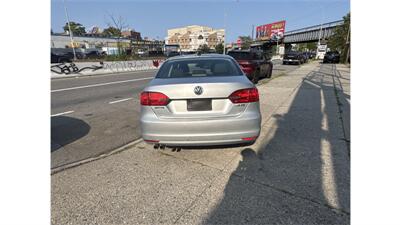 2012 Volkswagen Jetta SE PZEV   - Photo 4 - Elmhurst, NY 11373