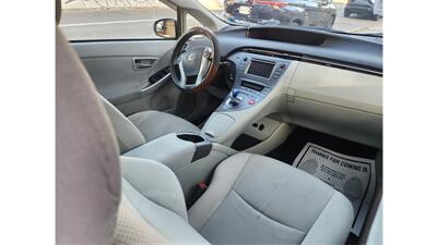 2014 Toyota Prius TWO   - Photo 11 - Elmhurst, NY 11373