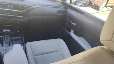 2021 Lexus UX 250h - Photo 22 - Elmhurst, NY 11373