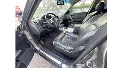 2005 INFINITI FX35   - Photo 11 - Elmhurst, NY 11373