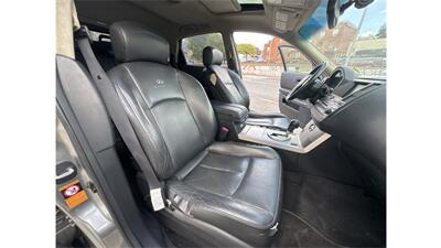 2005 INFINITI FX35   - Photo 31 - Elmhurst, NY 11373