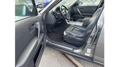 2005 INFINITI FX35   - Photo 9 - Elmhurst, NY 11373