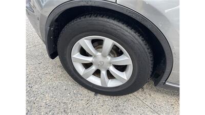 2005 INFINITI FX35   - Photo 34 - Elmhurst, NY 11373