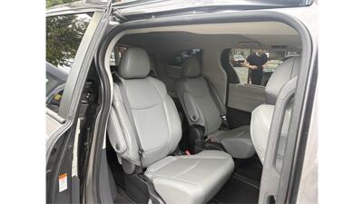 2023 Toyota Sienna XLE 7-Passenger - Photo 19 - Elmhurst, NY 11373