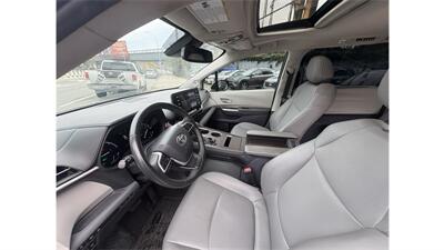 2023 Toyota Sienna XLE 7-Passenger - Photo 8 - Elmhurst, NY 11373