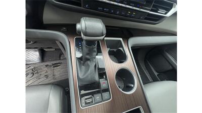 2023 Toyota Sienna XLE 7-Passenger - Photo 10 - Elmhurst, NY 11373