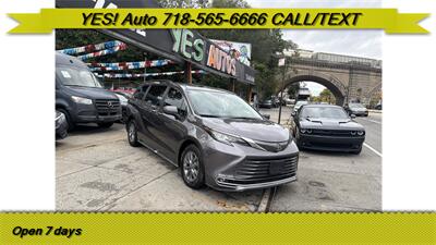 2023 Toyota Sienna XLE 7-Passenger - Photo 1 - Elmhurst, NY 11373