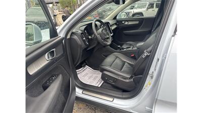 2024 Volvo XC40 B5 Core Bright Theme   - Photo 10 - Elmhurst, NY 11373