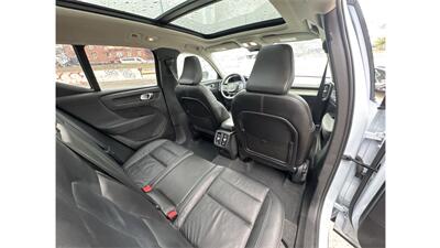 2024 Volvo XC40 B5 Core Bright Theme   - Photo 24 - Elmhurst, NY 11373