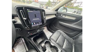 2024 Volvo XC40 B5 Core Bright Theme   - Photo 13 - Elmhurst, NY 11373