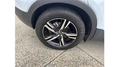 2024 Volvo XC40 B5 Core Bright Theme   - Photo 31 - Elmhurst, NY 11373
