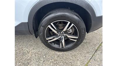 2024 Volvo XC40 B5 Core Bright Theme   - Photo 32 - Elmhurst, NY 11373