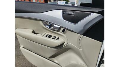 2016 Volvo XC90 T6 Momentum - Photo 22 - Elmhurst, NY 11373