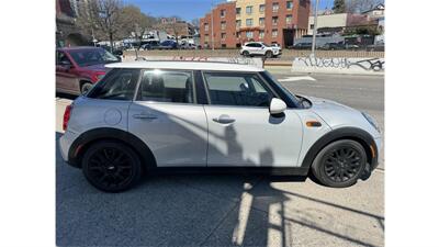 2016 MINI Hardtop 4 Door Cooper   - Photo 8 - Elmhurst, NY 11373