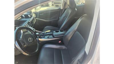 2016 Lexus IS200t   - Photo 10 - Elmhurst, NY 11373