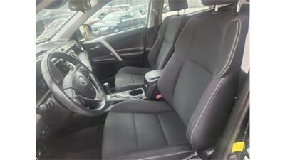 2017 Toyota RAV4 XLE   - Photo 17 - Elmhurst, NY 11373