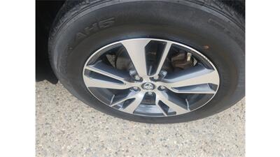 2017 Toyota RAV4 XLE   - Photo 14 - Elmhurst, NY 11373