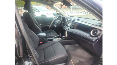 2017 Toyota RAV4 XLE   - Photo 11 - Elmhurst, NY 11373