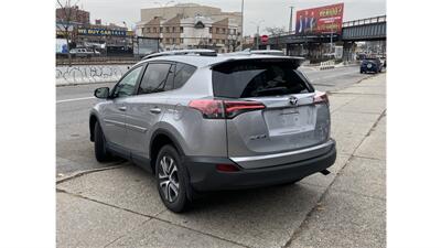 2017 Toyota RAV4 LE - Photo 5 - Elmhurst, NY 11373